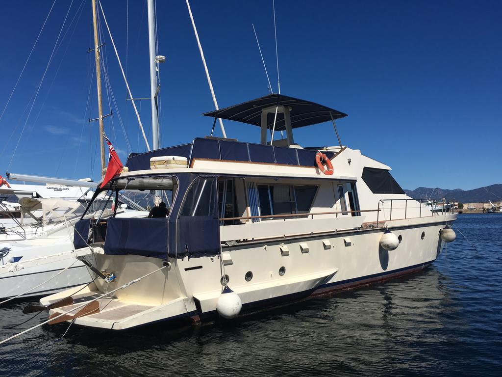 Botel Blue Iii Yacht *